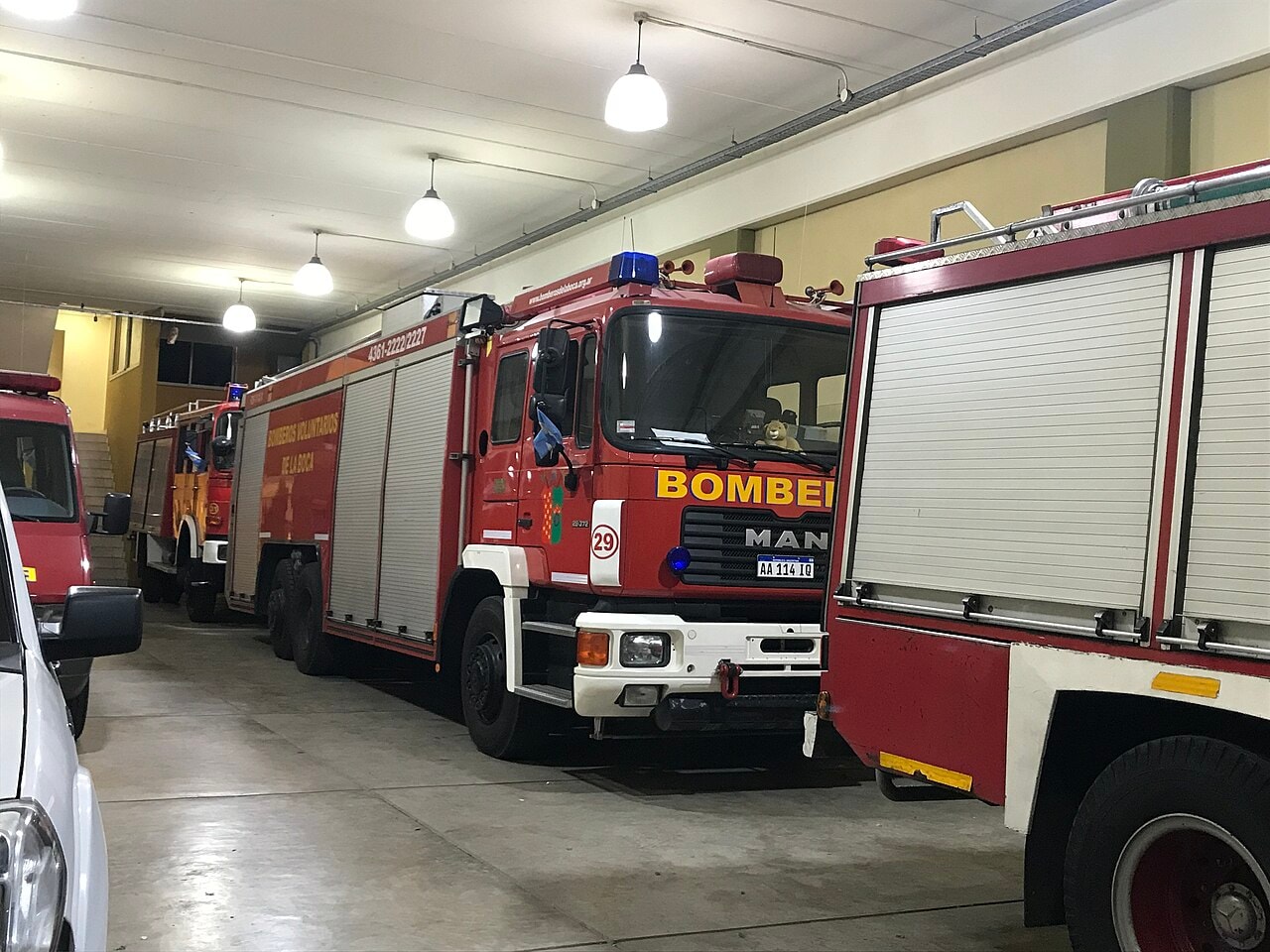 Un auto se incendió en la ruta 11 y movilizó a los bomberos de Caisamar